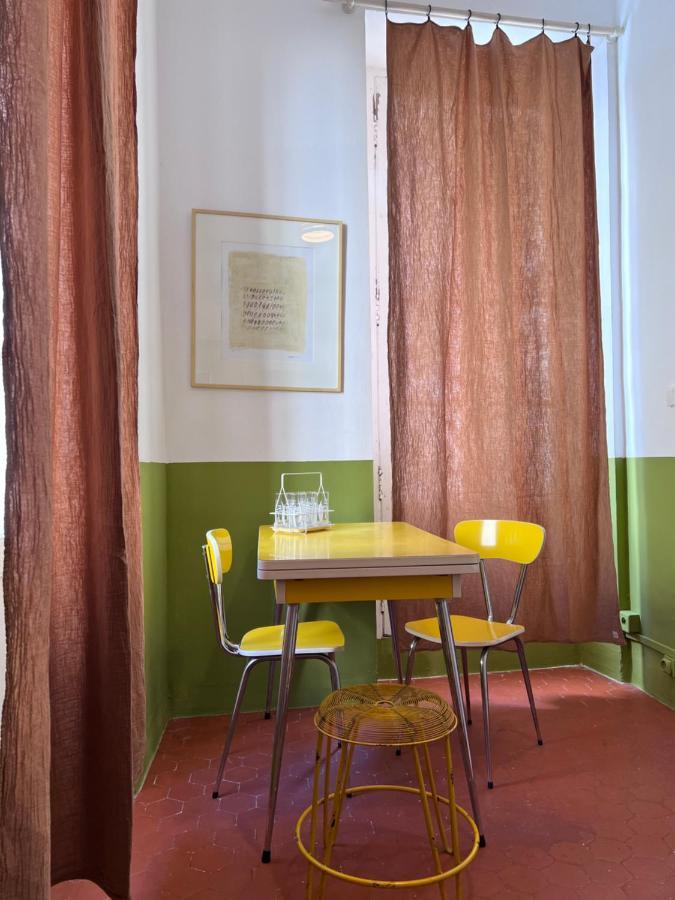 לה קיוטאט L'Appartement Du Cafe De L'Horloge מראה חיצוני תמונה